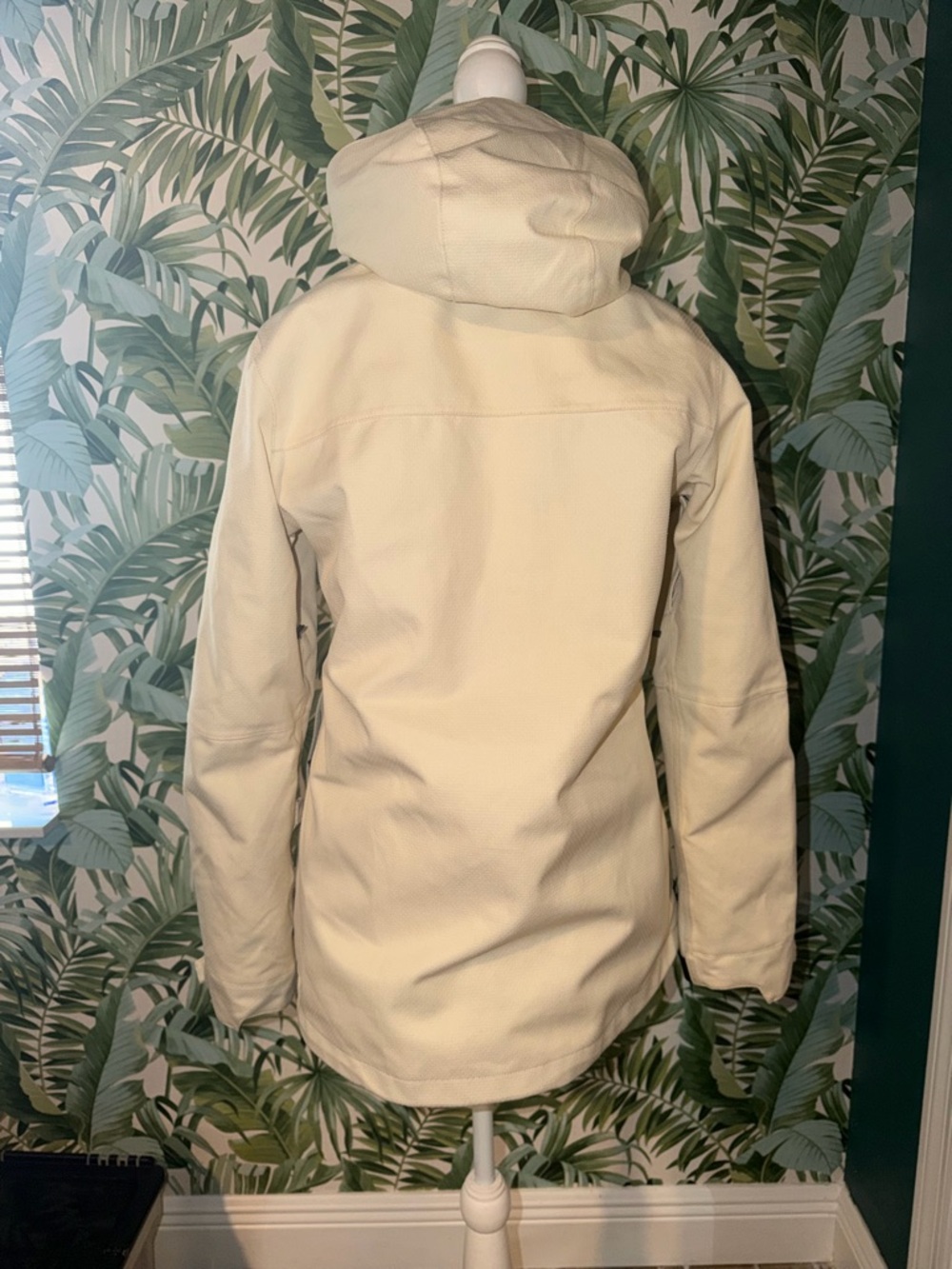 686 Spellbound Women's Ski Jacket Cream M - Picture 6 of 11